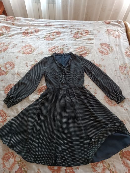 Продам женское платье