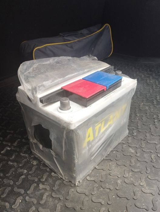 Продам аккумулятор Атлант 60 А