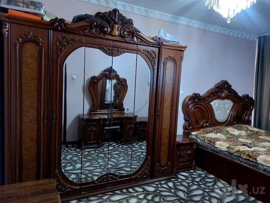 Жарарик 5 хона евроремонт сотилади янги лифт