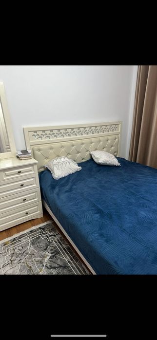 Шкаф кровать тумбочки