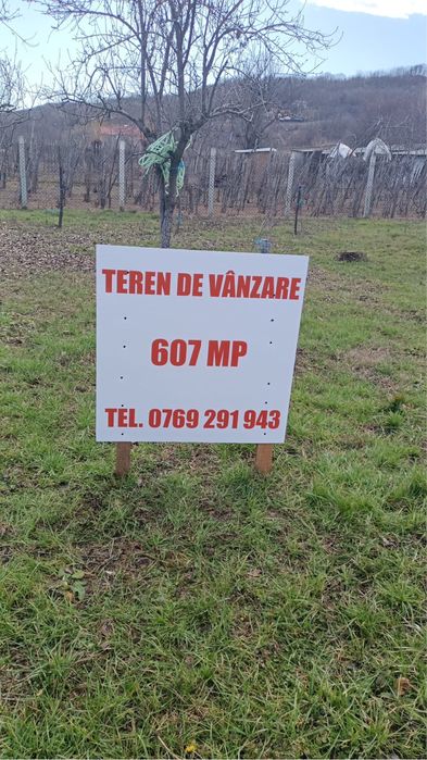 Vând Teren intravilan 607 m2