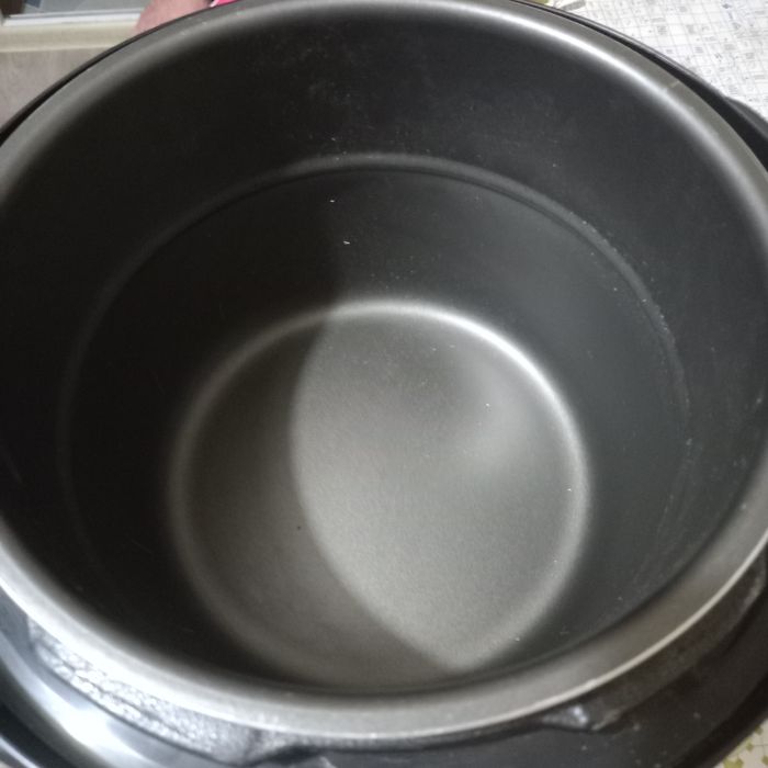 Продам мультиварку,