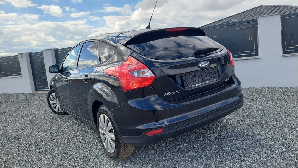 FORD Focus 2014 — imagine 3