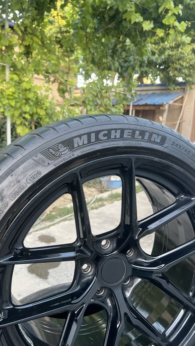 Весь комплект диски, резина от !MICHELIN!  сумма договорная
