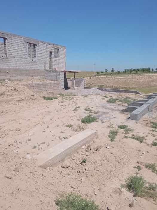 Дом недостроенный