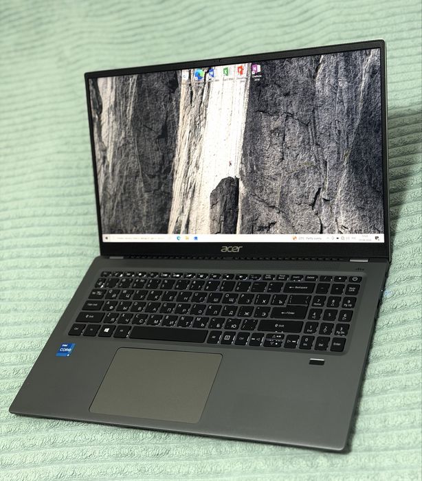 Продам ноутбук в отличном состоянии