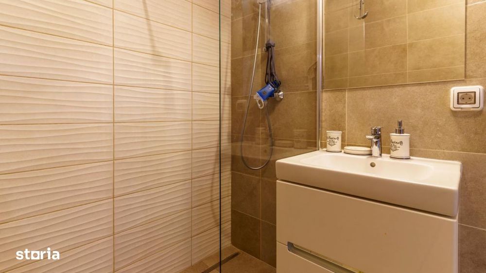 Apartament cu 2 camere, complex Record Park, mobilat si utilat, garaj