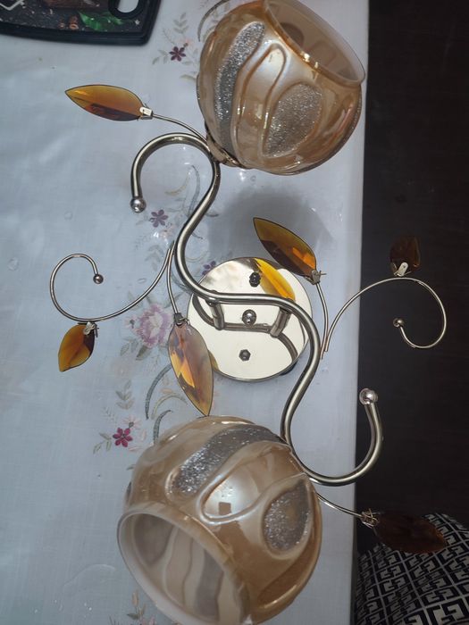 Продам люстру...