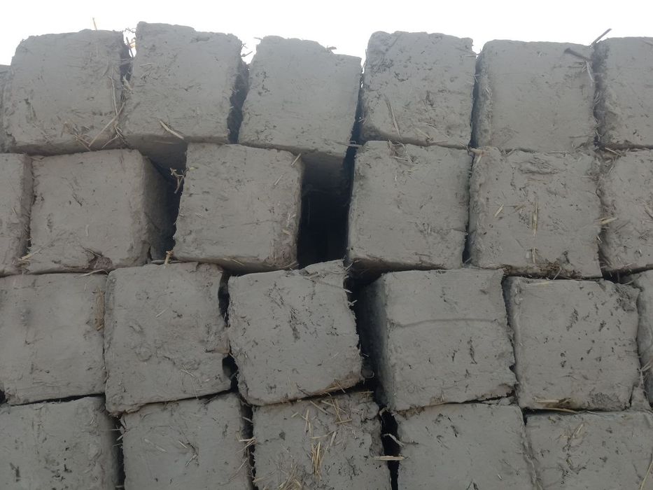 Jomboy blokcha sotiladi 34/14 1200sumdan Samarqand buylab yetkazib ber