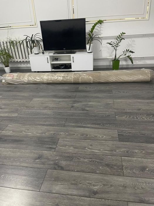 Продам коверь в хорошем состояние