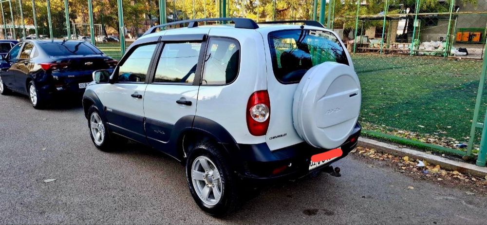 Нива Шевроле 2016года