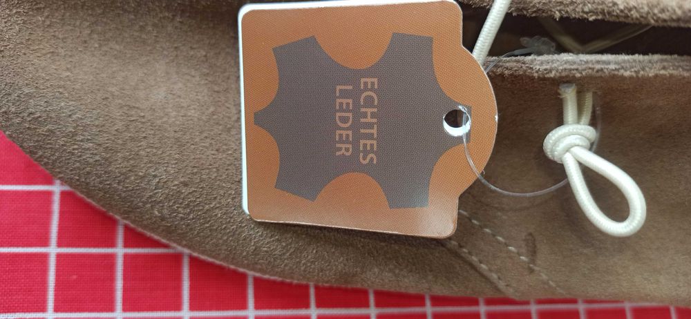 Продавам нови обувки от естествена кожа - 33 номер