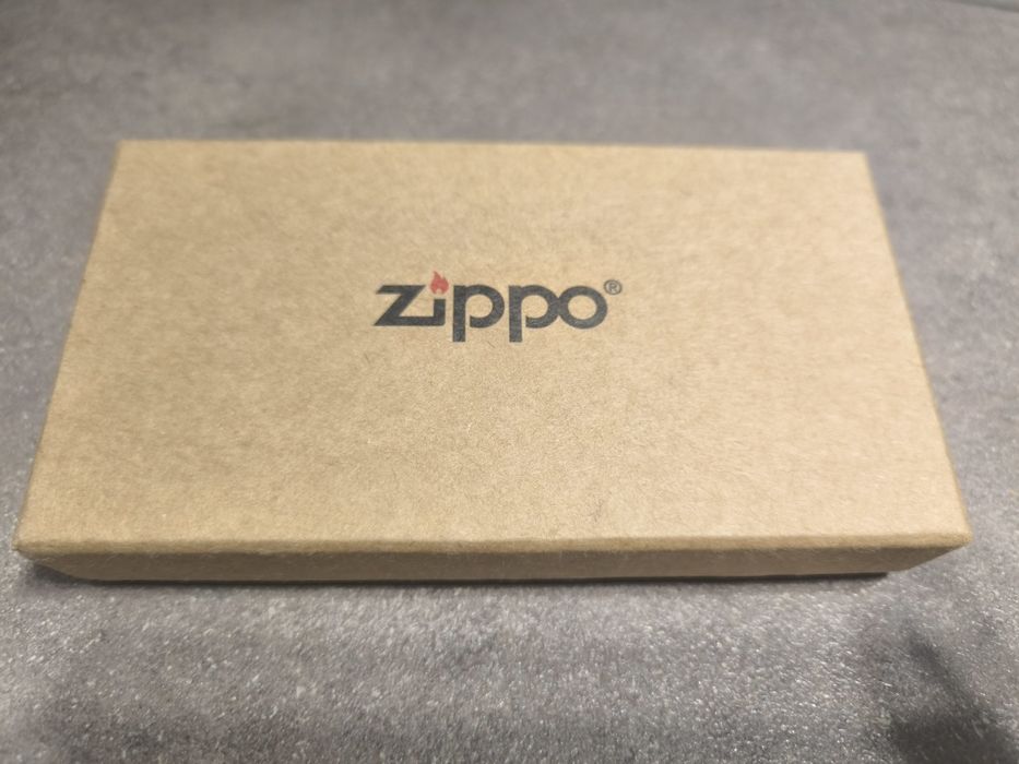 Portofel zippo nou