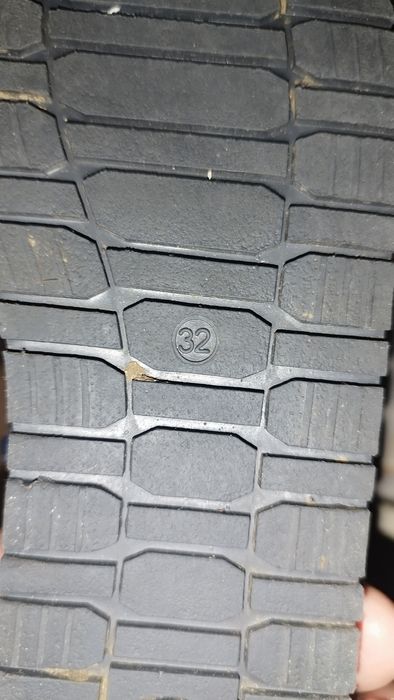 De vânzare ghetuțe copii măr.32 piele naturală și interior îmb