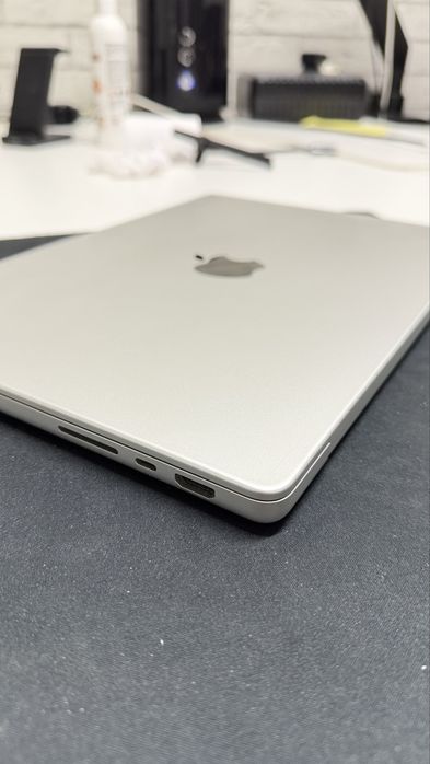 MacBook Pro 14 M3 Pro
