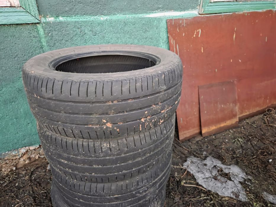 Продам резину отьездила один сезон