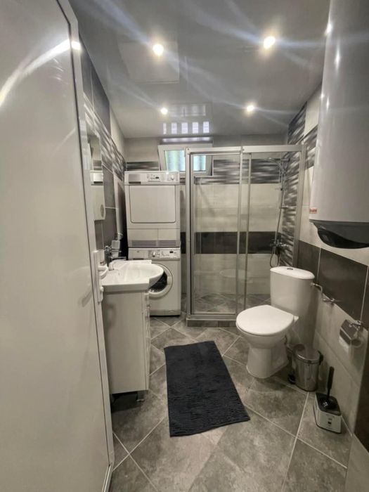 Дава се под наем Едностаен апартамент в Търговище, Център - 50 кв.м за 255 € - Снимка #3