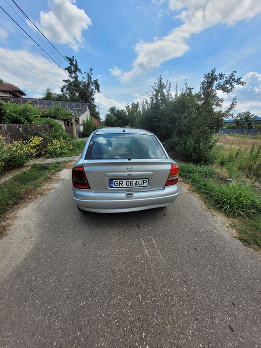 OPEL Astra 2004 — imagine 5