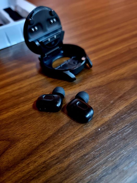 Ceas smartwatch 2 în 1 cu casti wireless
