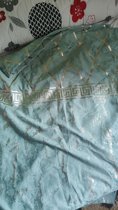 Perdea 3m și draperie 3m și slapi crocs mărimea 39 originali