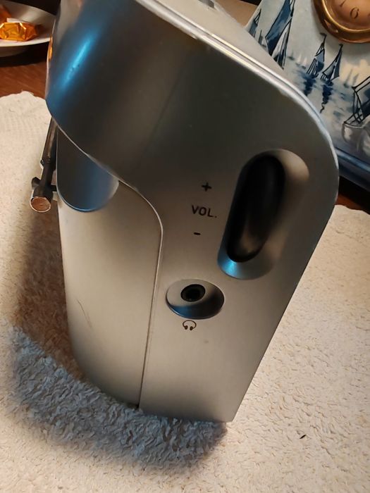 Radio portabil Grundig