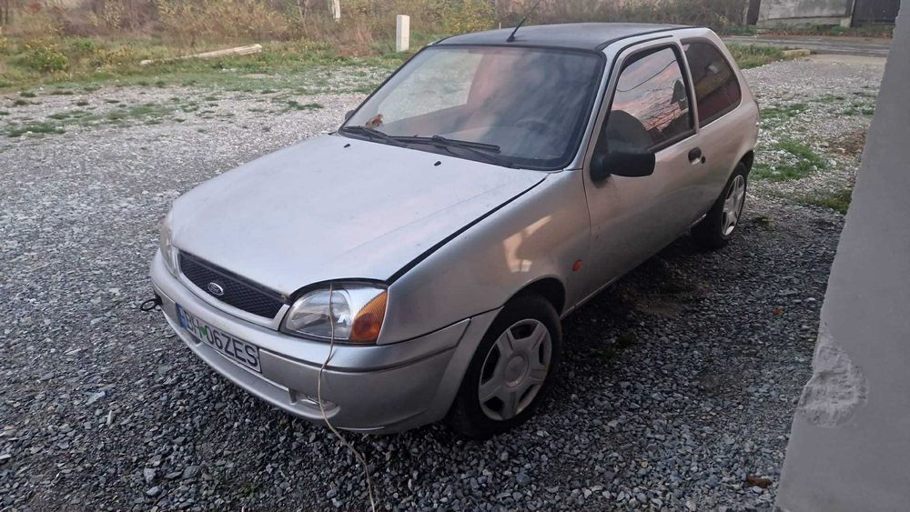 Vând Ford fiesta 1,8 diesel