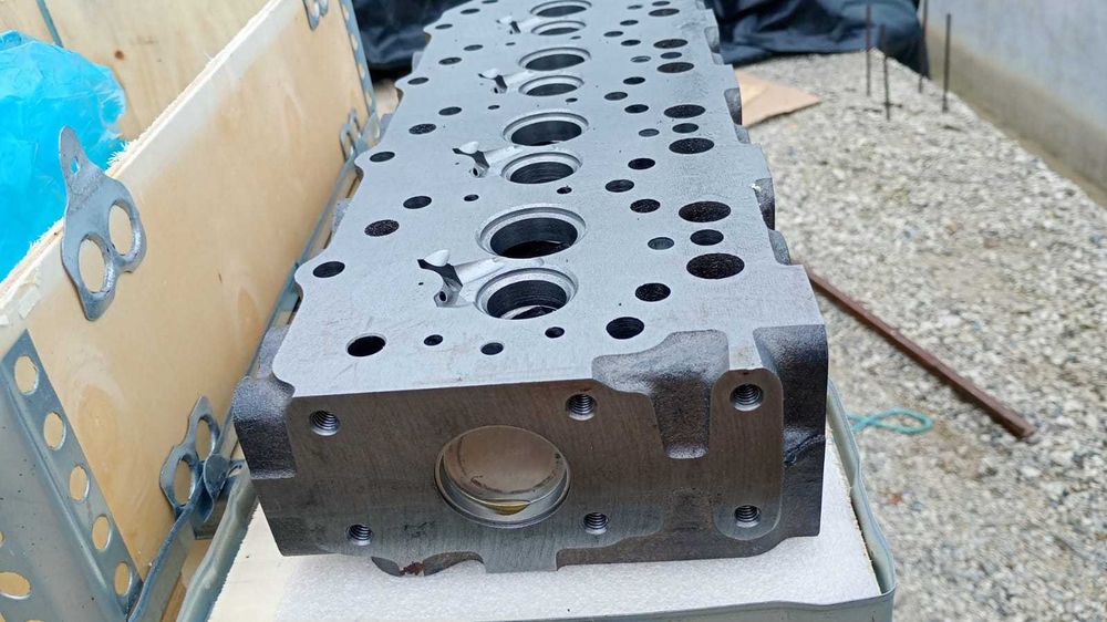 Chiulasa motor Yanmar 4TNA78 / piese Yanmar / ne-echipată / fără supape
