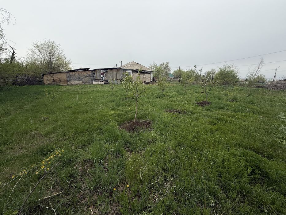 6 комнатный дом, 20 сот. Земли,