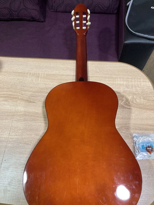 Китара Toledo Primera