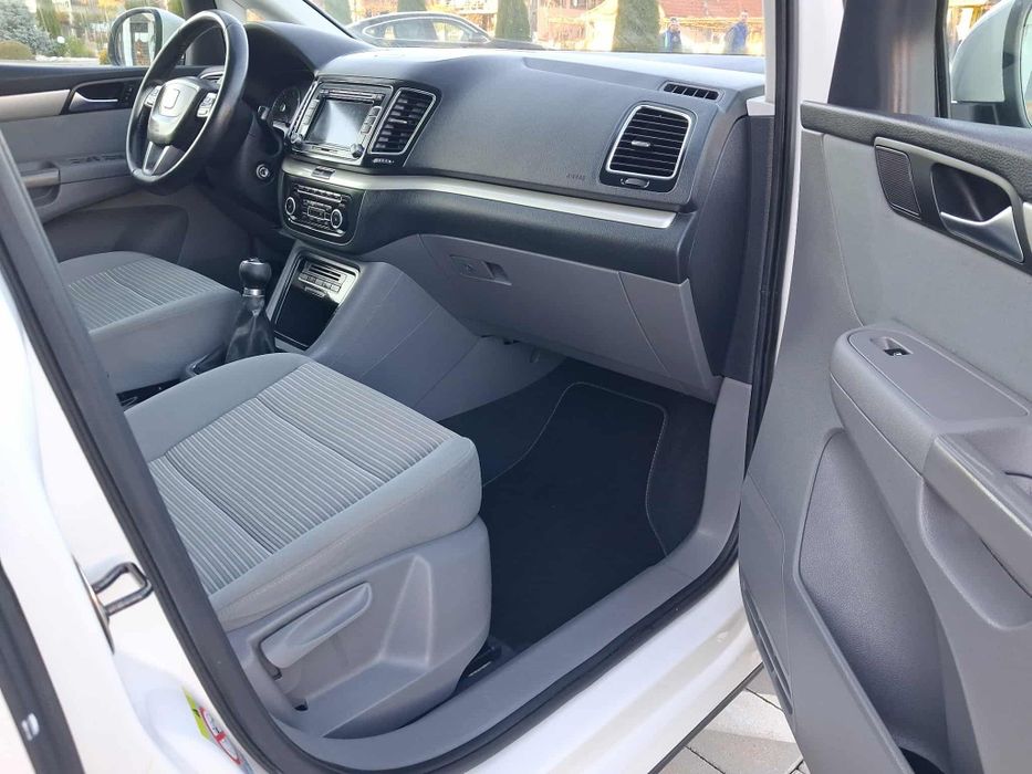 SEAT alhambra 2.0 tdi 140 cp euro 5 2011 navigatie camera marsarier