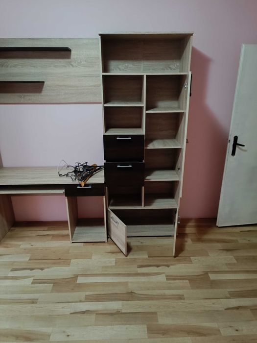 Секция с гардероб