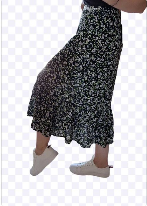 Fuste, noi, cu eticheta. Tommy Jeans,CalvinKlein. My Clothes pe Fb