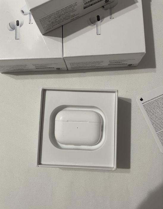 Apple AirPods Pro  (2nd generation)