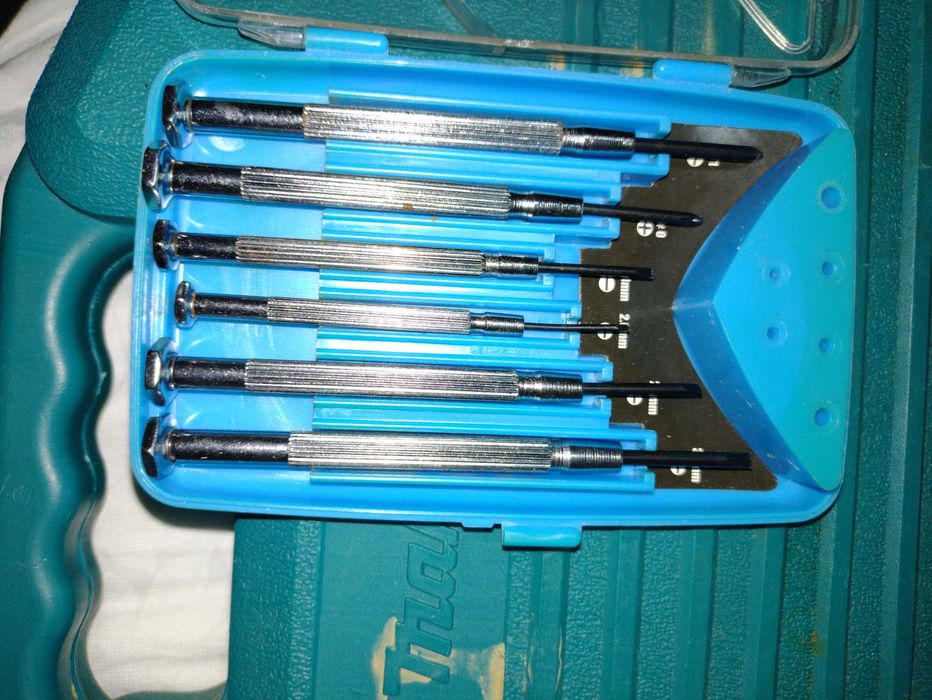 Senior avari curent +evacuare preț per bucata