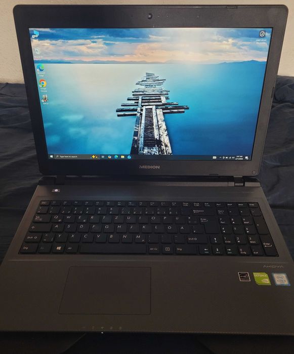 Laptop gaming Medion I5-6200 8Gb DDR4 120Gb SSD 1Tb HDD GTX 940M 2Gb