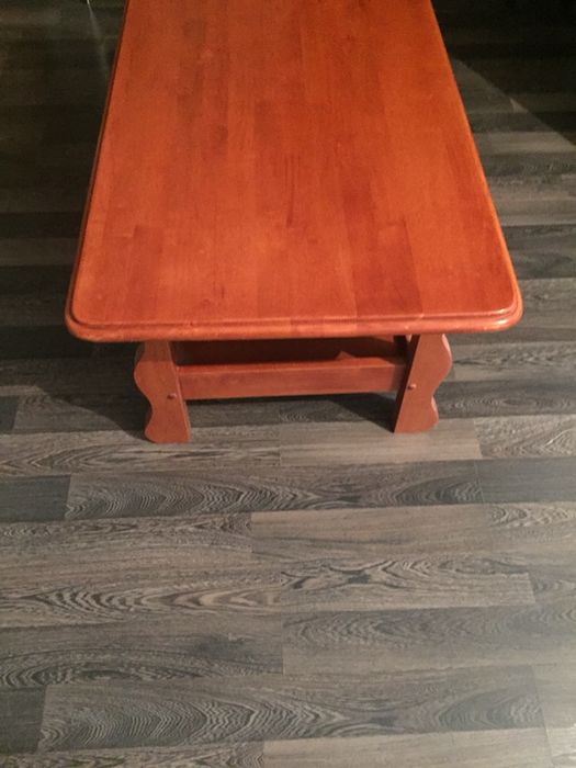 Продам стол