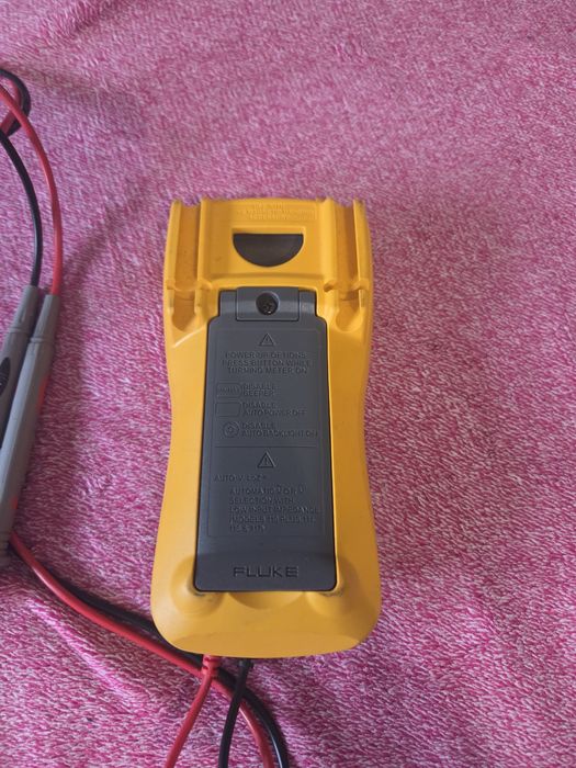 Multimetru Fluke 115