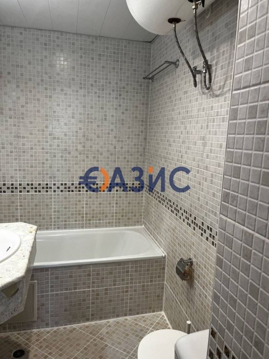 Продава се Двустаен апартамент в к.к. Слънчев бряг - 71 кв.м за 1175 €/кв.м - Снимка #14