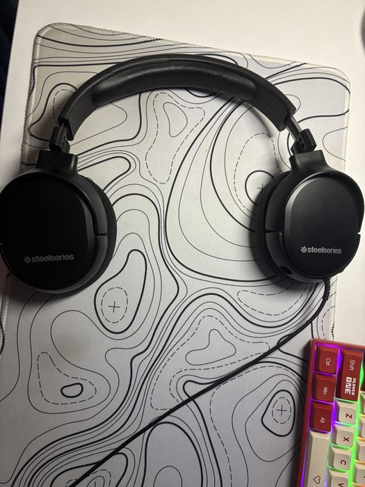 Наушники SteelSeries Arctis 1