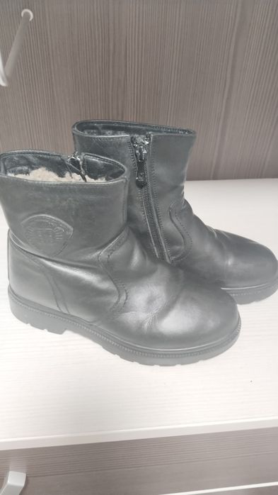 Продам зимнюю обувь для мальчика