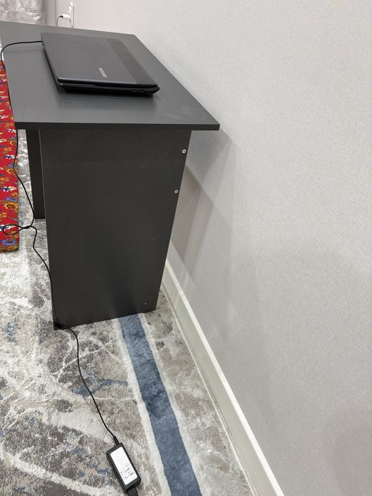 Стол компьютерный