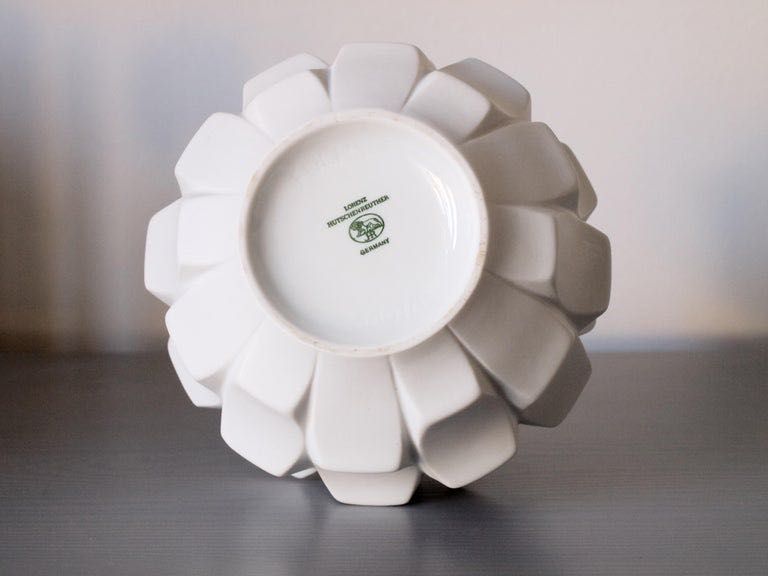 Vază Heinrich Fuchs Hutschenreuther Rosenthal bisque, modernist rar