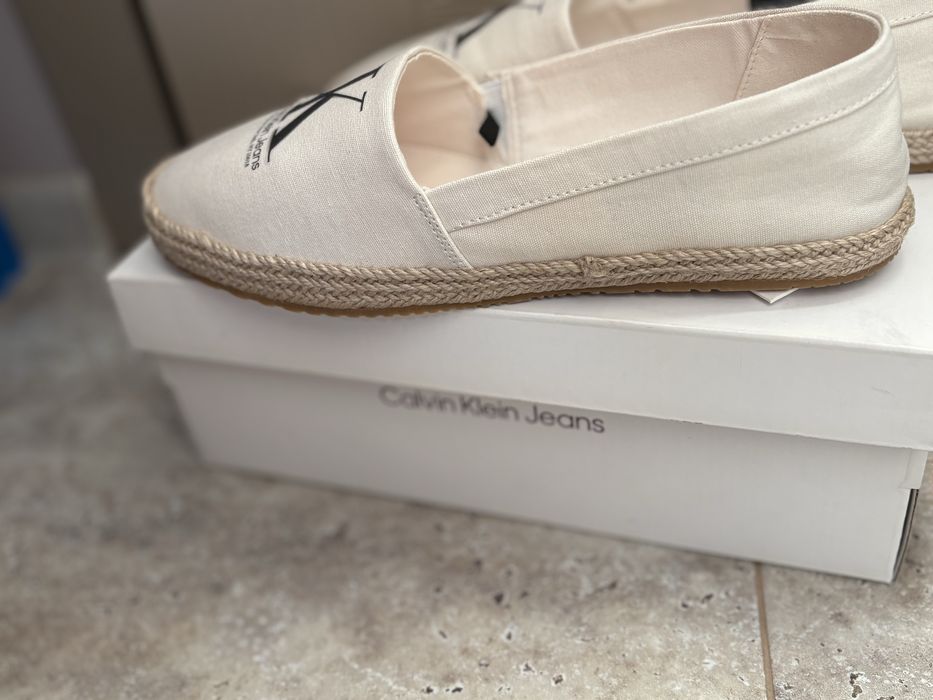 Нови еспадрили Calvin Klein