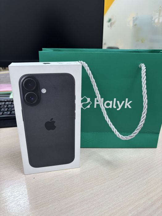 Смартфон Apple iPhone 16 128Gb черный