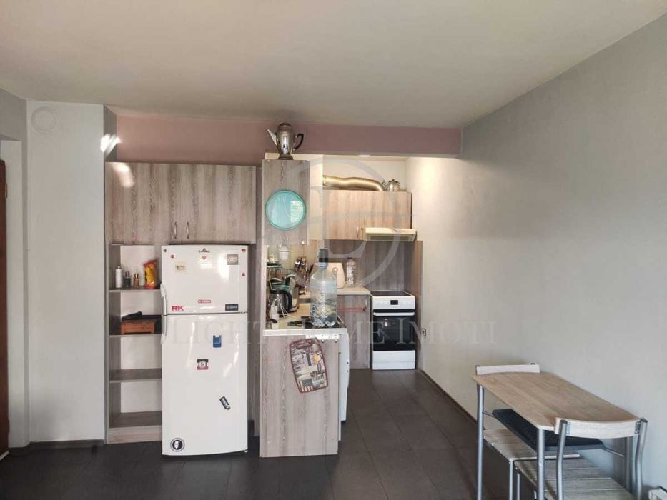 Продава се Тристаен апартамент в Пловдив, Кючук Париж - 88 кв.м за 2029 €/кв.м - Снимка #1