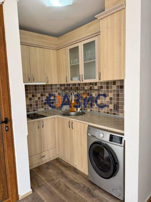 Продава се Двустаен апартамент в Свети Влас - 130 кв.м за 400 €/кв.м - Снимка #5
