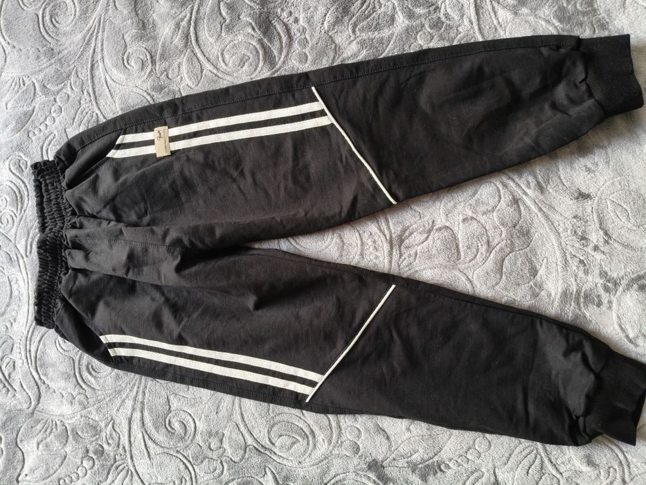 Продам спортивку на мальчика