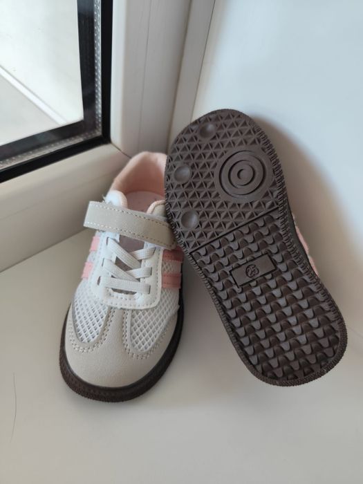 Детская обувь новые