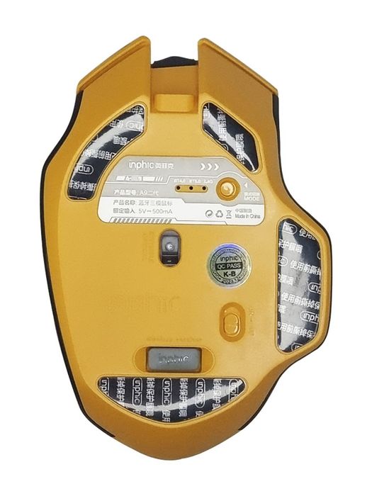 Игровая мышка в стиле мета