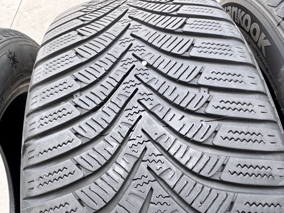 205/55/R16 Hankook Winter 4бр зимни dot2020